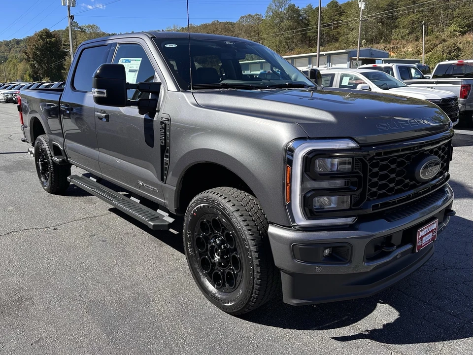 2026 Ford Super Duty 5th Gen - Image 4 of 21