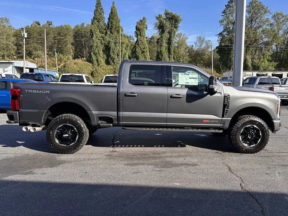 2026 Ford Super Duty 5th Gen - Image 5 of 21