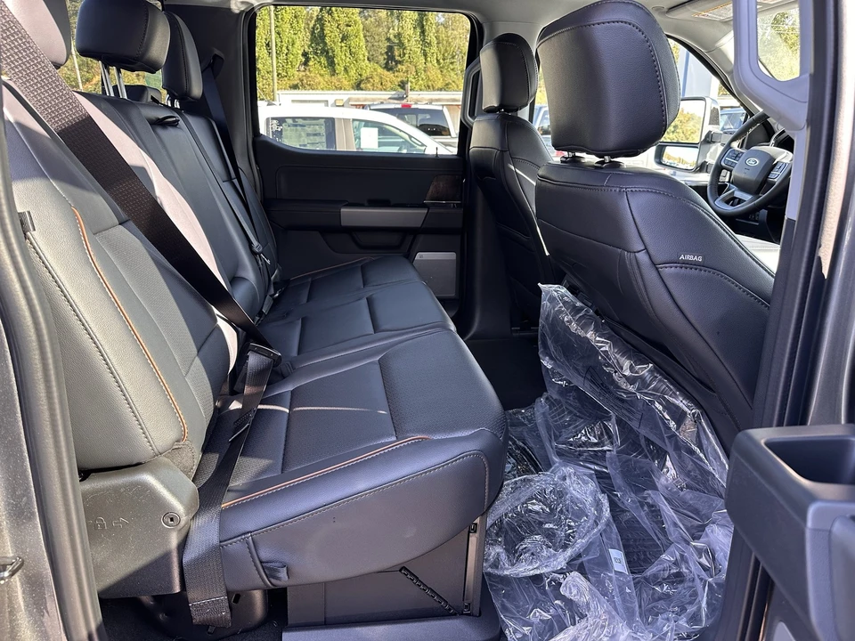 2026 Ford Super Duty 5th Gen - Image 17 of 21