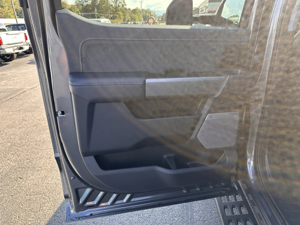 2026 Ford Super Duty 5th Gen - Image 12 of 21