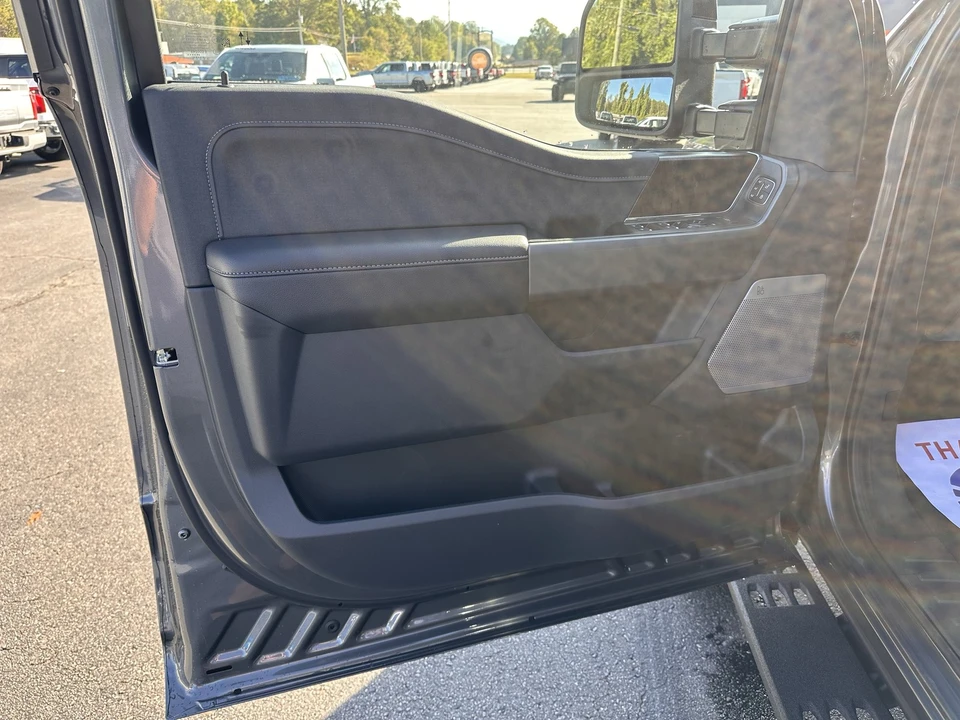 2026 Ford Super Duty 5th Gen - Image 10 of 21