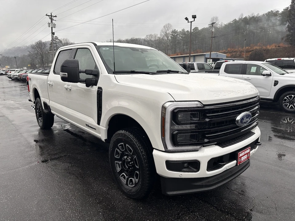 2026 Ford Super Duty 5th Gen - Image 4 of 21