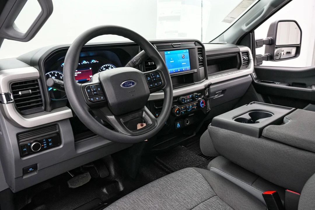 2026 Ford Super Duty 5th Gen - Image 14 of 21