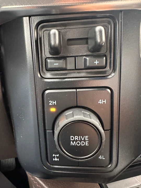 2026 Ford Super Duty 5th Gen - Image 22 of 31