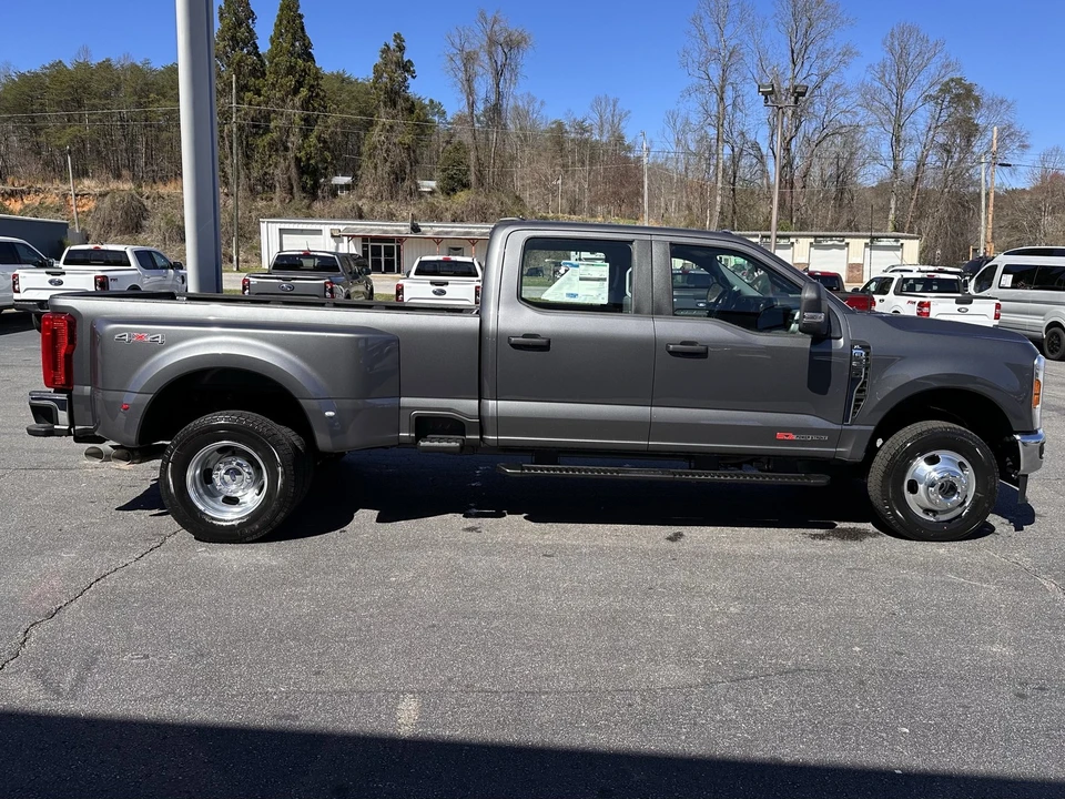 2026 Ford Super Duty 5th Gen - Image 5 of 21