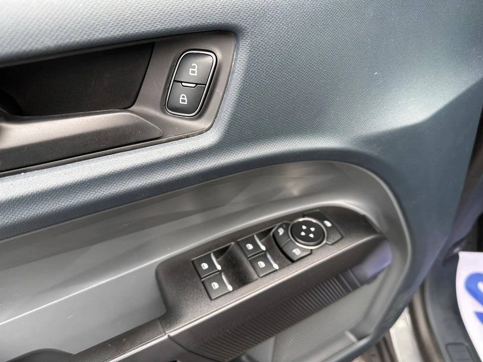 2026 Ford Maverick - Image 18 of 21