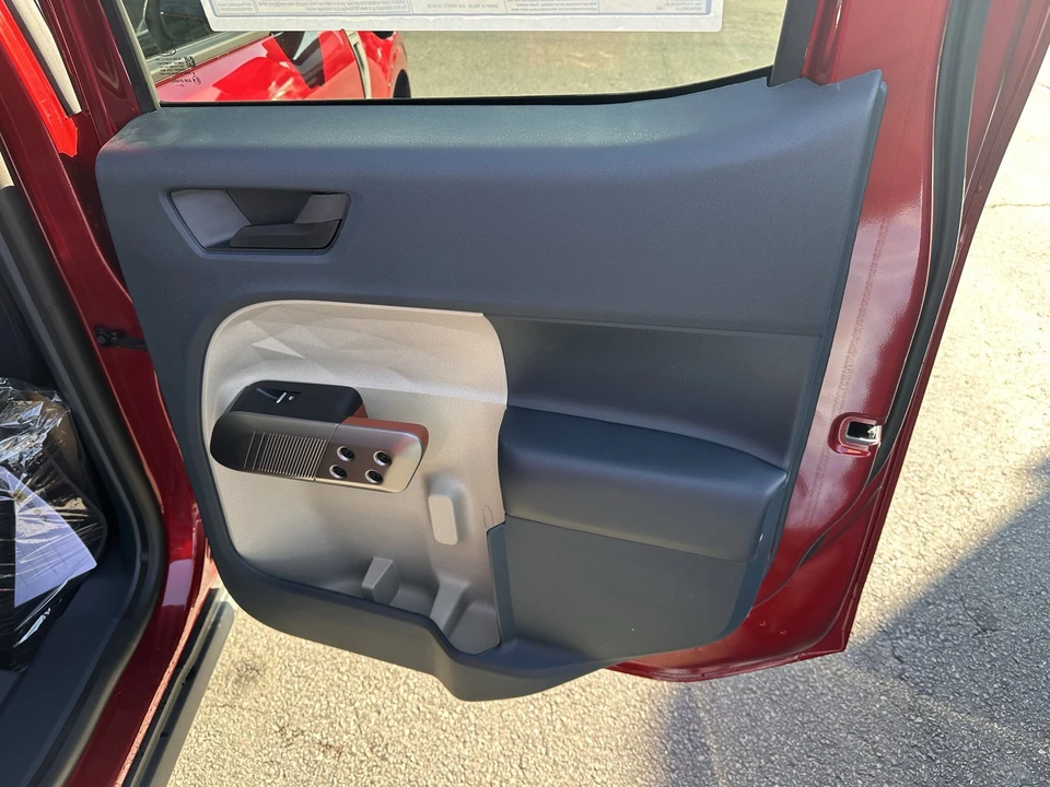 2026 Ford Maverick - Image 16 of 31