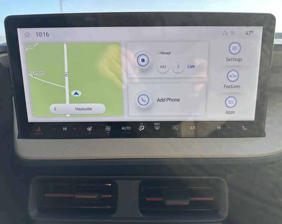 2026 Ford Maverick - Image 26 of 31
