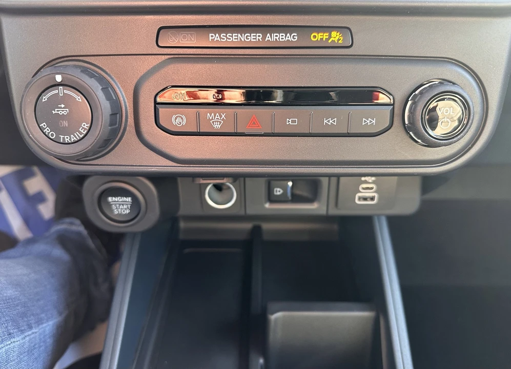 2026 Ford Maverick - Image 27 of 31