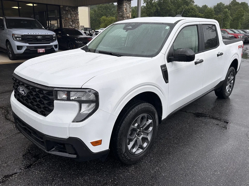 2026 Ford Maverick - Image 2 of 29