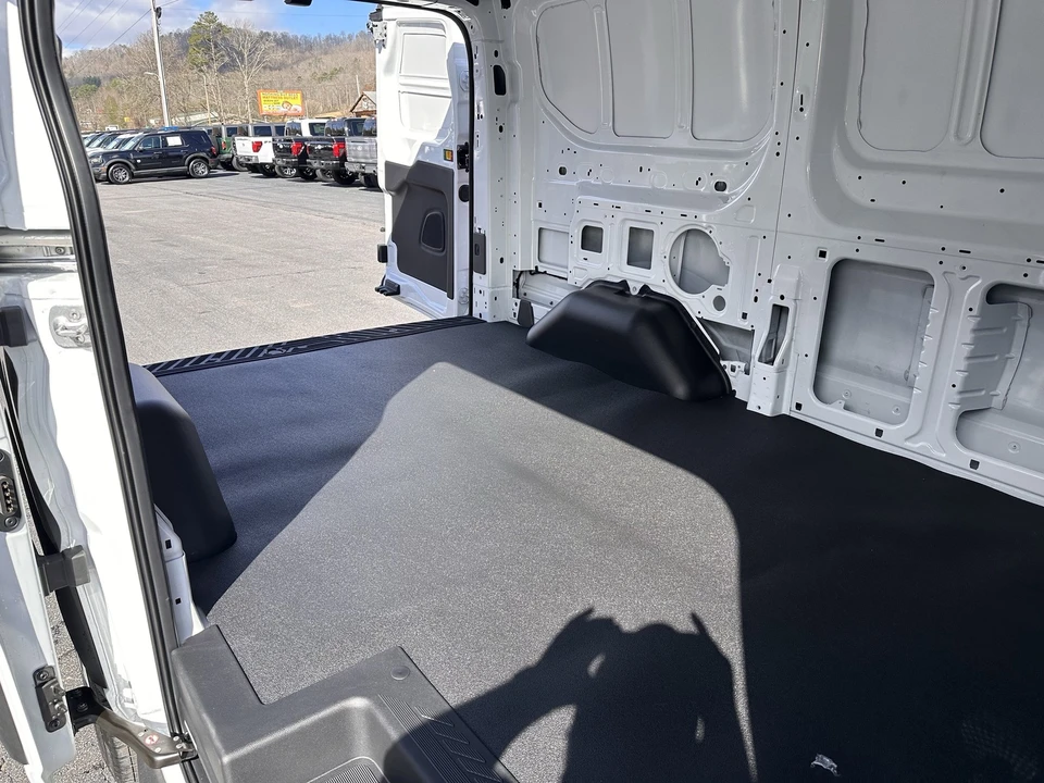 2026 Ford Transit - Image 14 of 25