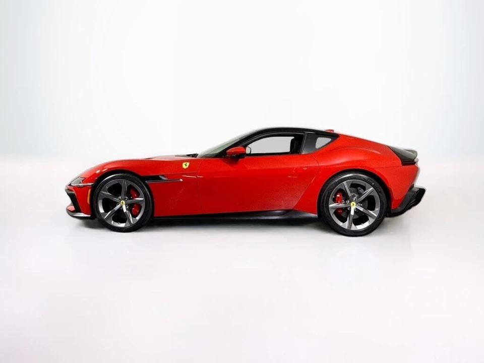2026 Ferrari 12Cilindri - Image 7 of 31