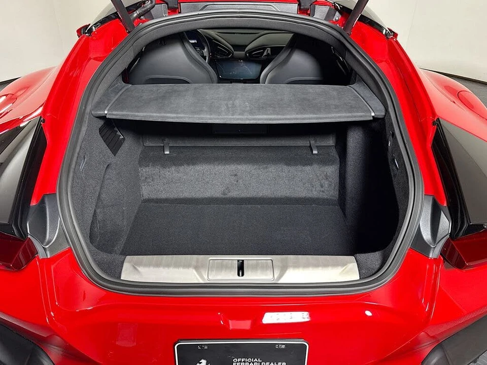 2026 Ferrari 12Cilindri - Image 30 of 31
