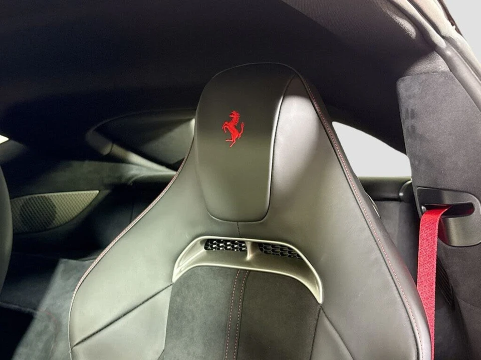 2026 Ferrari 12Cilindri - Image 19 of 31