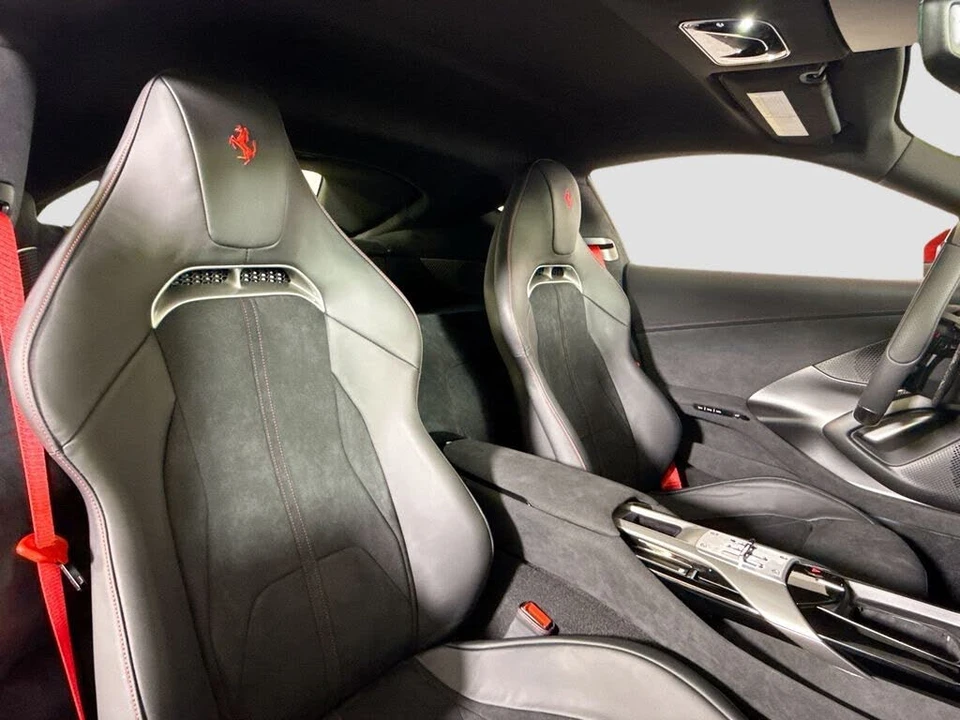 2026 Ferrari 12Cilindri - Image 4 of 31