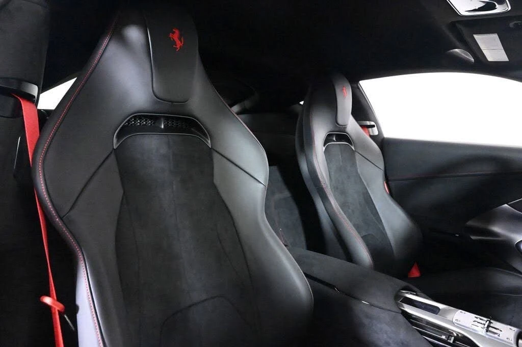 2026 Ferrari 12Cilindri - Image 4 of 31