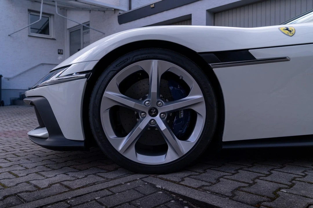 2026 Ferrari 12Cilindri - Image 12 of 31