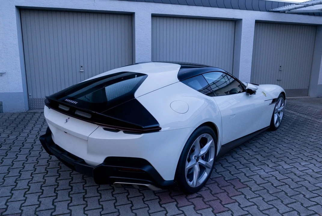2026 Ferrari 12Cilindri - Image 16 of 31
