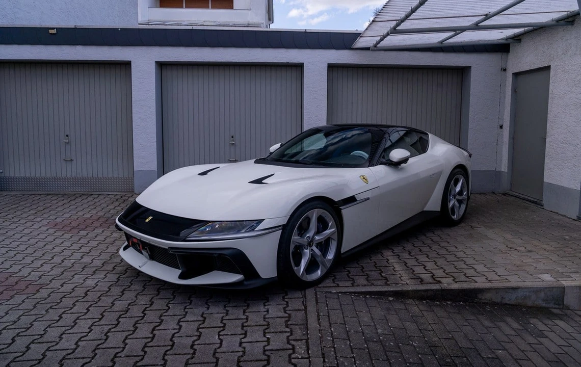 2026 Ferrari 12Cilindri - Image 11 of 31