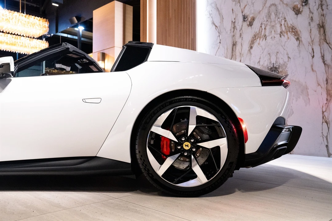2026 Ferrari 12Cilindri Spider - Image 27 of 30