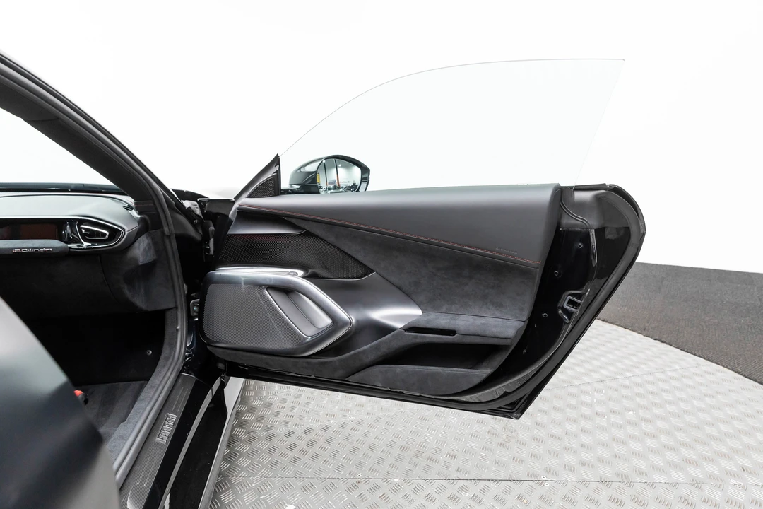 2026 Ferrari 12Cilindri - Image 30 of 31