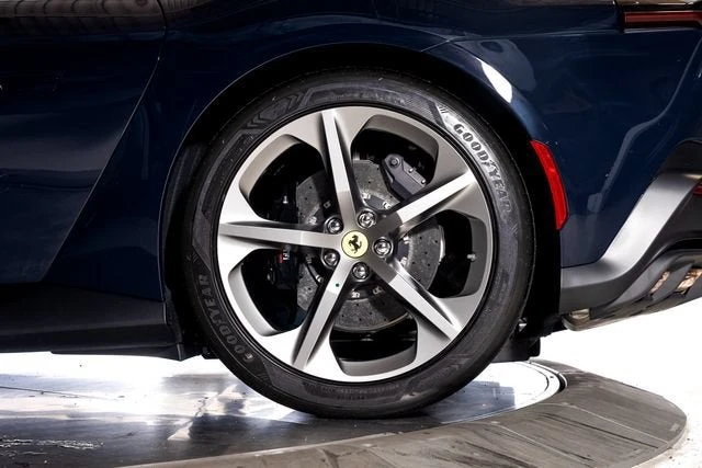 2026 Ferrari 12Cilindri - Image 20 of 31