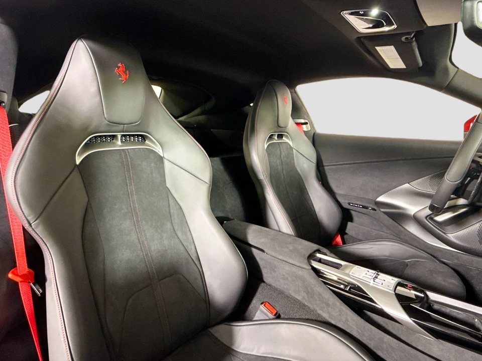 2026 Ferrari 12Cilindri - Image 4 of 31