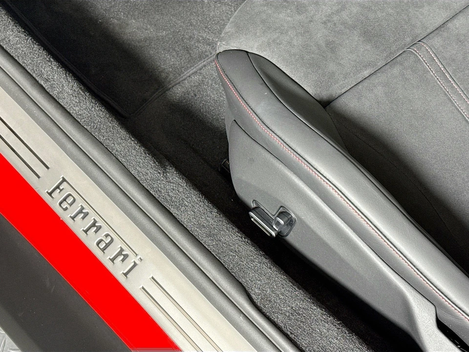2026 Ferrari 12Cilindri - Image 27 of 31