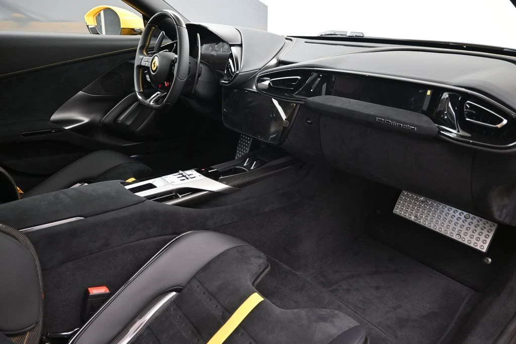 2026 Ferrari 12Cilindri - Image 11 of 31