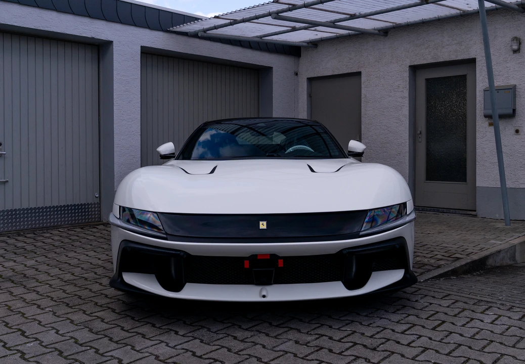 2025 Ferrari 12Cilindri - Image 2 of 31
