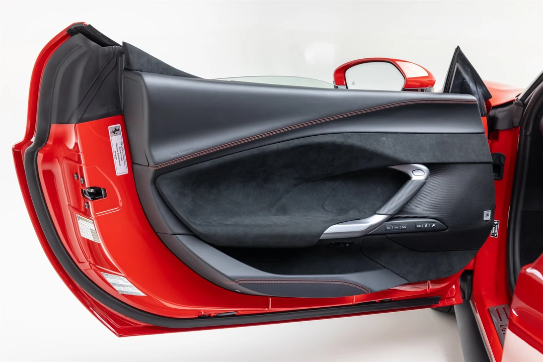 2026 Ferrari 296 GTS - Image 25 of 31