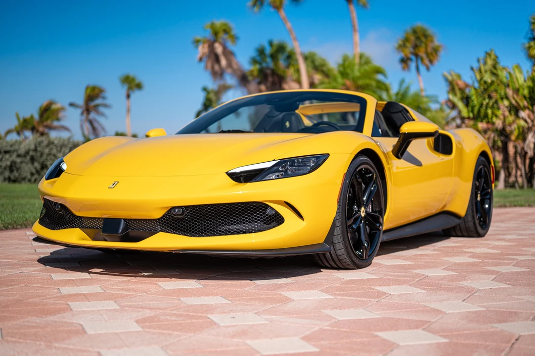2026 Ferrari 296 GTS - Image 27 of 31