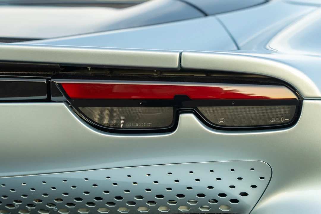 2026 Ferrari 296 GTS - Image 14 of 31