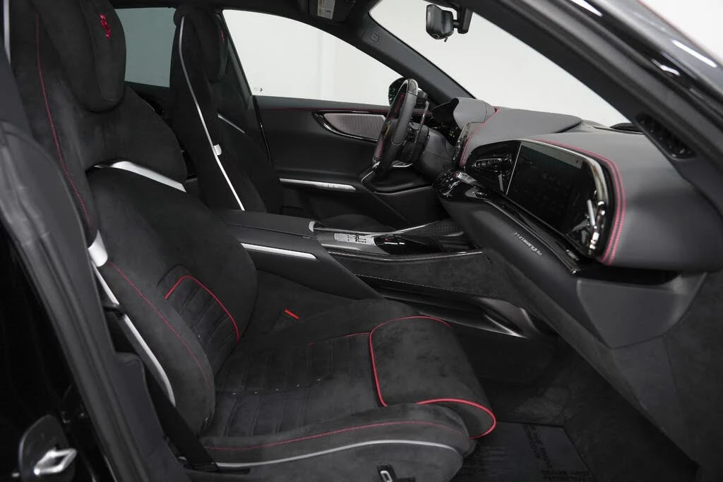 2026 Ferrari Purosangue - Image 27 of 31