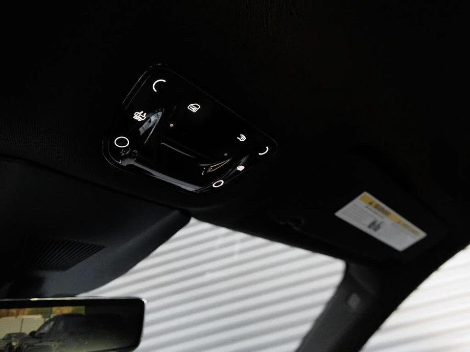 2026 Ferrari Purosangue - Image 15 of 31