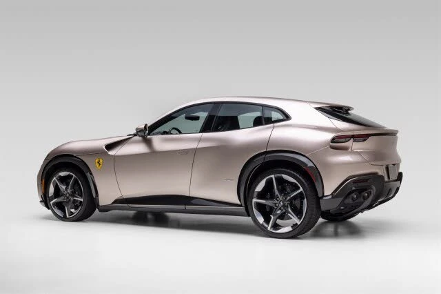 2026 Ferrari Purosangue - Image 9 of 31