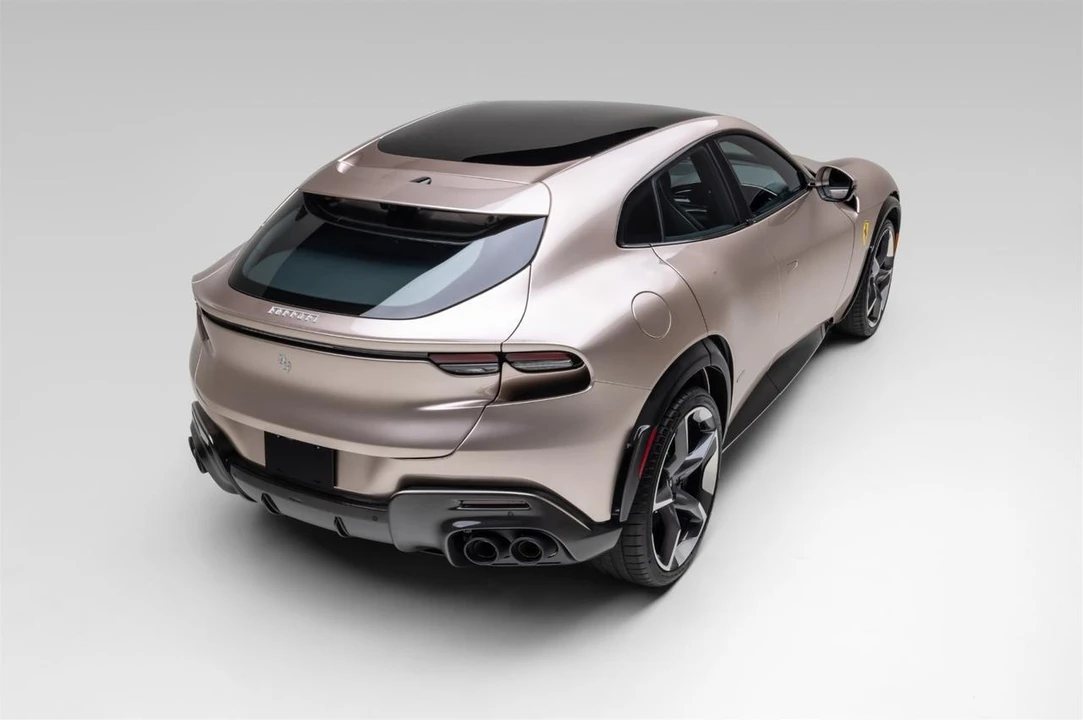 2026 Ferrari Purosangue - Image 15 of 31