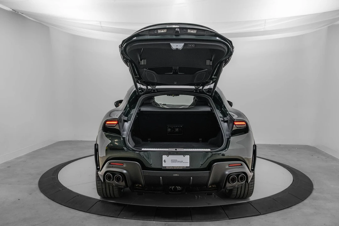 2026 Ferrari Purosangue - Image 25 of 31