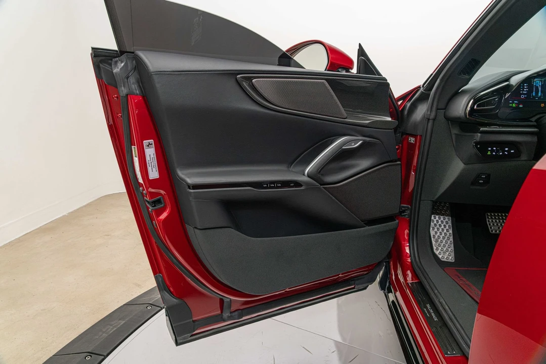 2026 Ferrari Purosangue - Image 19 of 31