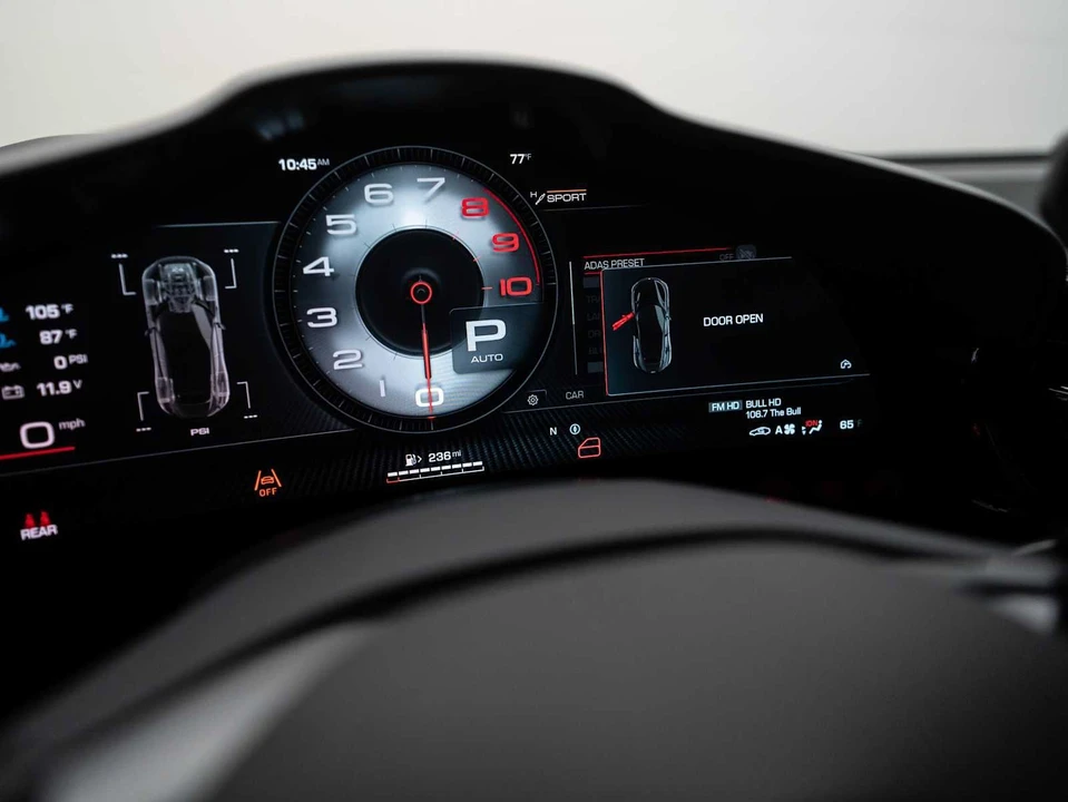 2026 Ferrari Purosangue - Image 25 of 31