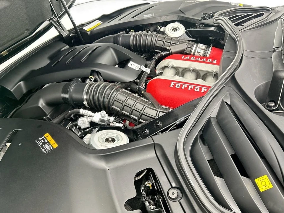 2026 Ferrari Purosangue - Image 28 of 31