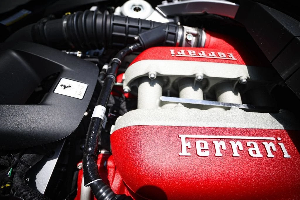 2026 Ferrari Purosangue - Image 27 of 31