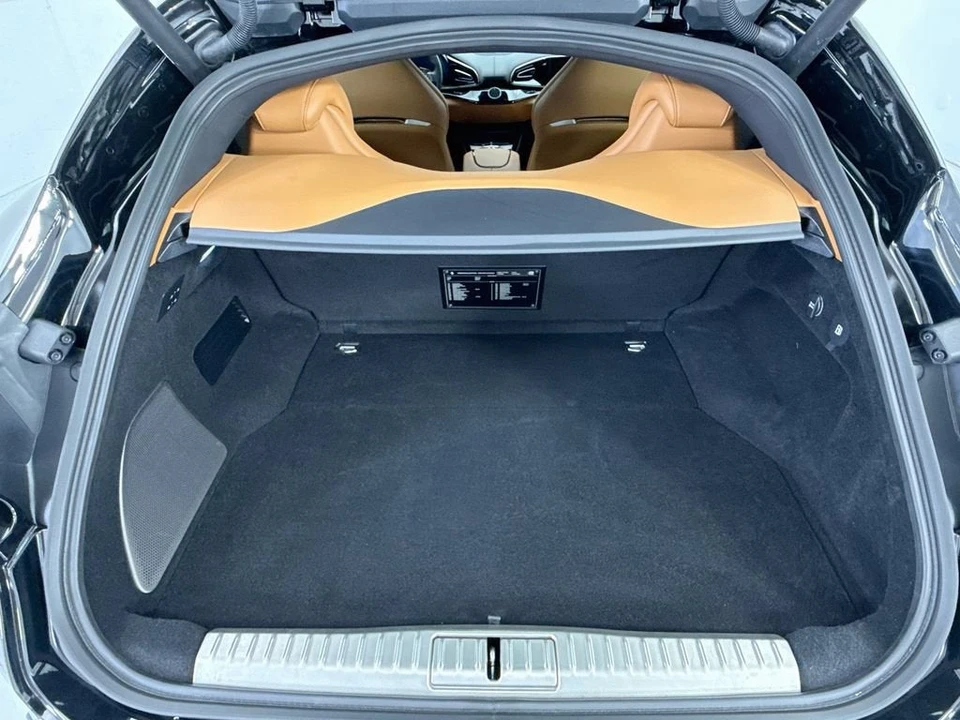 2026 Ferrari Purosangue - Image 27 of 31