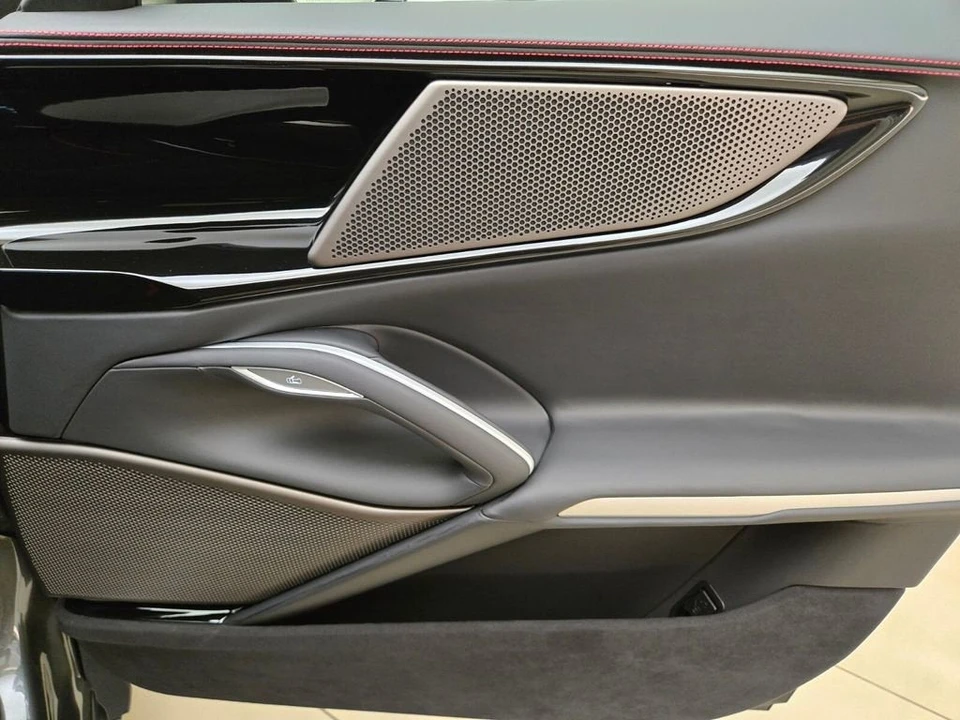 2026 Ferrari Purosangue - Image 30 of 31