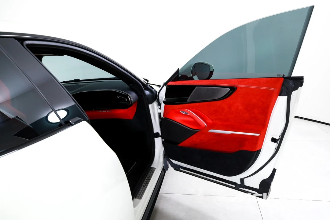 2026 Ferrari Purosangue - Image 27 of 31