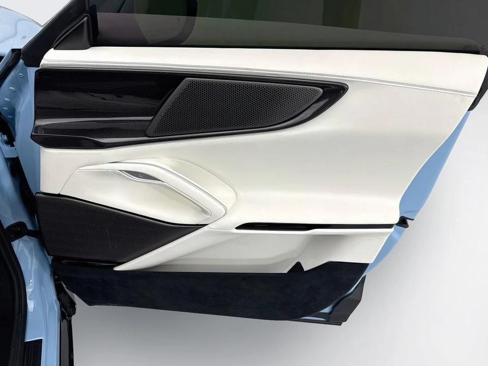 2026 Ferrari Purosangue - Image 24 of 31