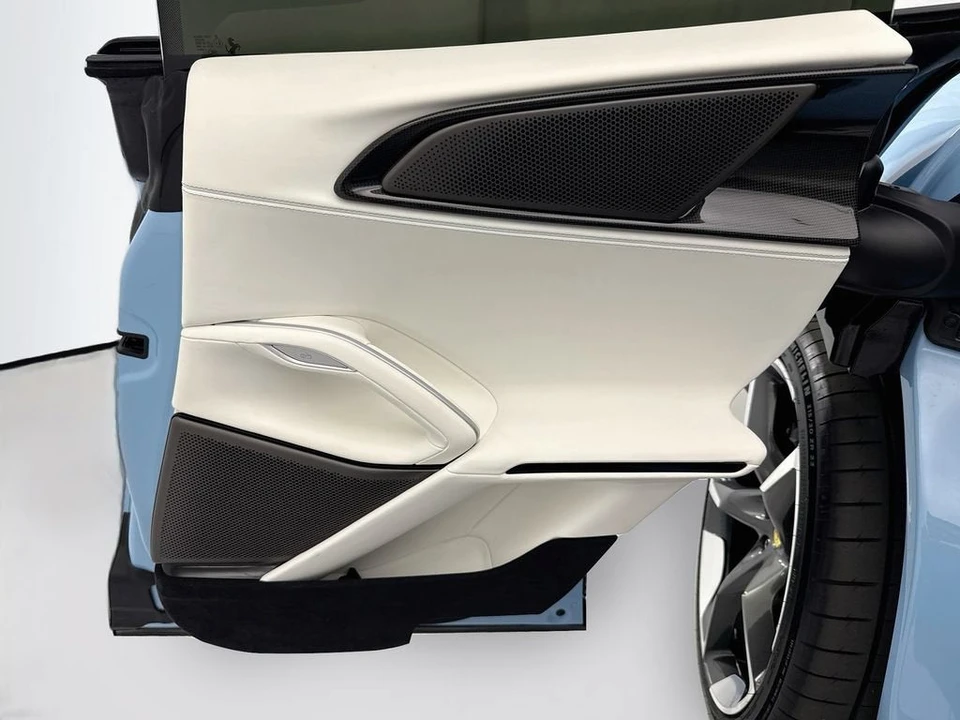 2026 Ferrari Purosangue - Image 26 of 31