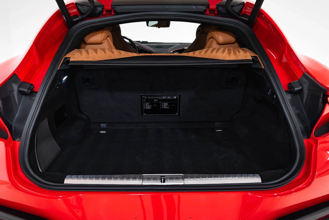 2026 Ferrari Purosangue - Image 25 of 31
