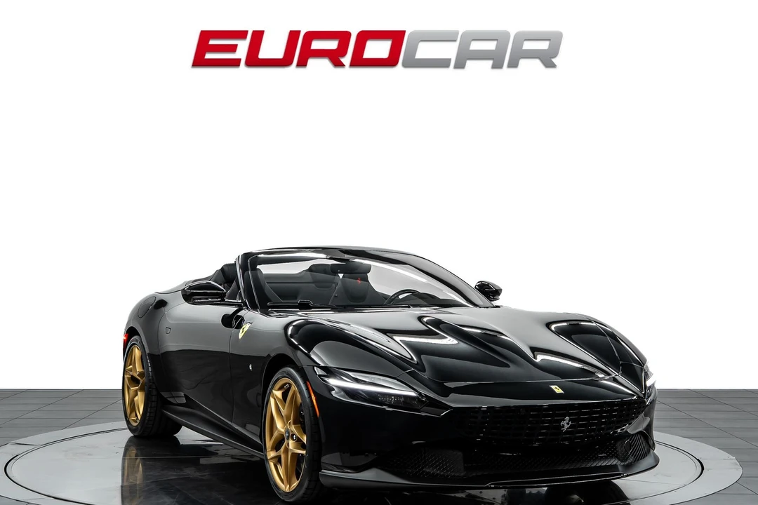 2026 Ferrari Roma Spider - Image 9 of 31