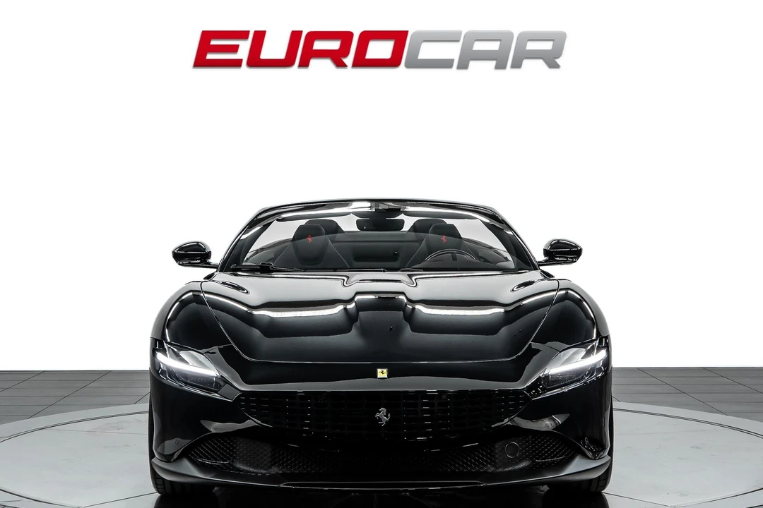2026 Ferrari Roma Spider - Image 10 of 31